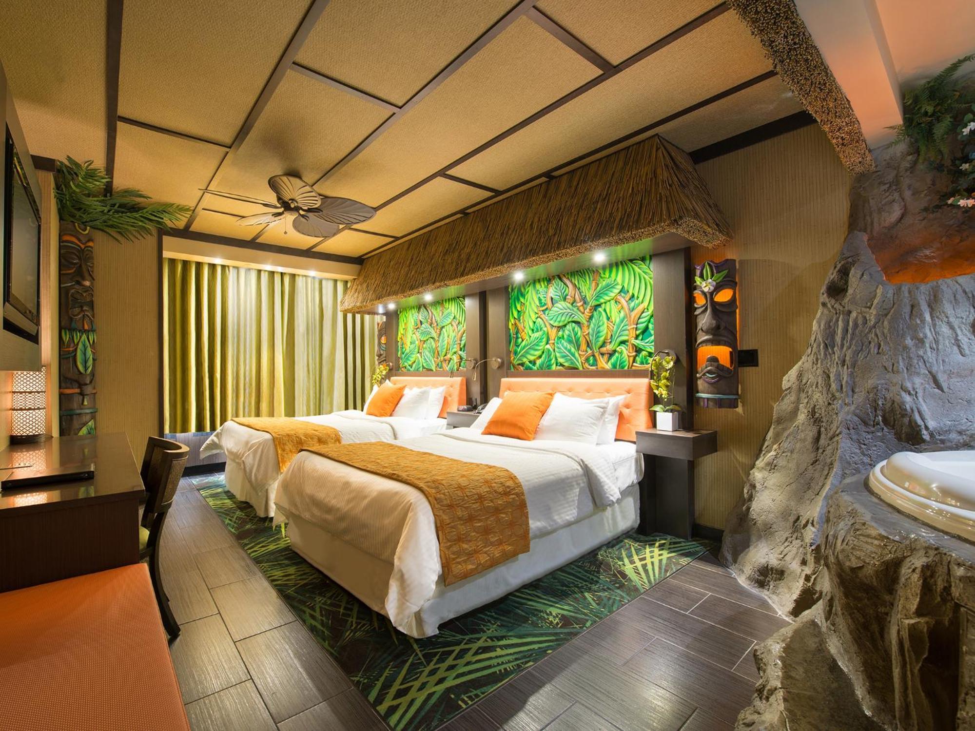 Fantasyland Hotel Эдмонтон Номер фото