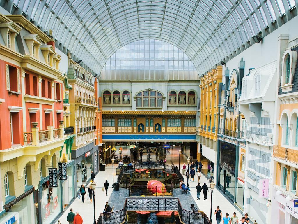 Fantasyland Hotel Эдмонтон Экстерьер фото